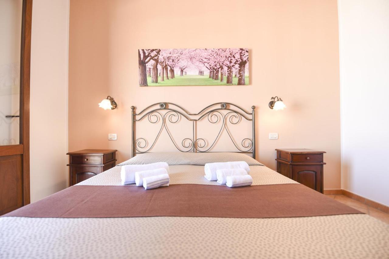 Aurora Castelluzzo Bed & Breakfast Bagian luar foto