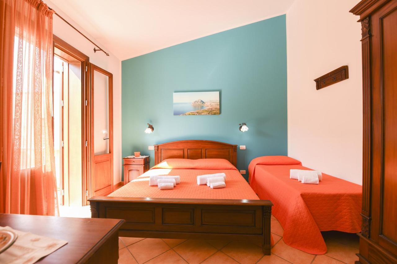 Aurora Castelluzzo Bed & Breakfast Bagian luar foto