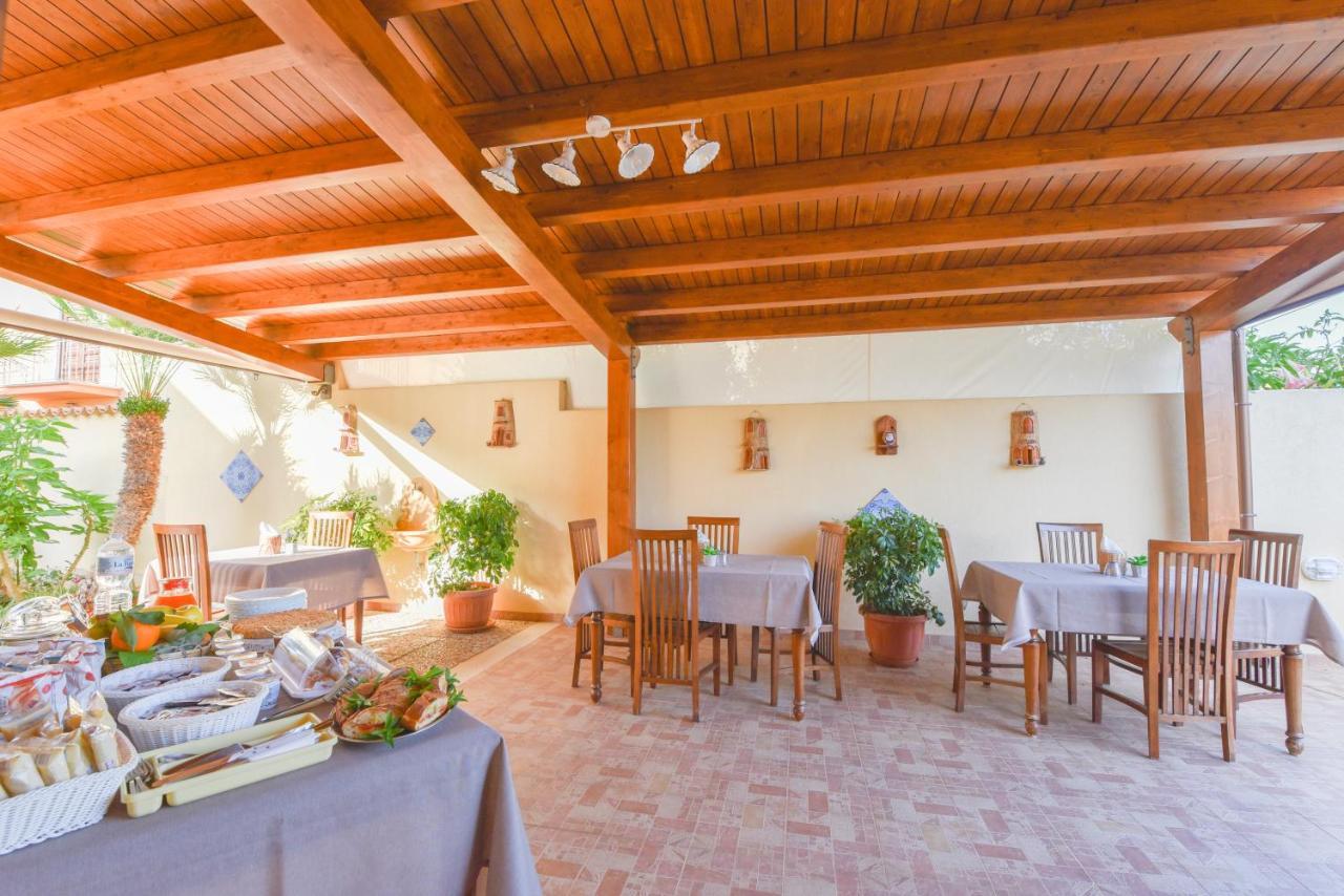 Aurora Castelluzzo Bed & Breakfast Bagian luar foto