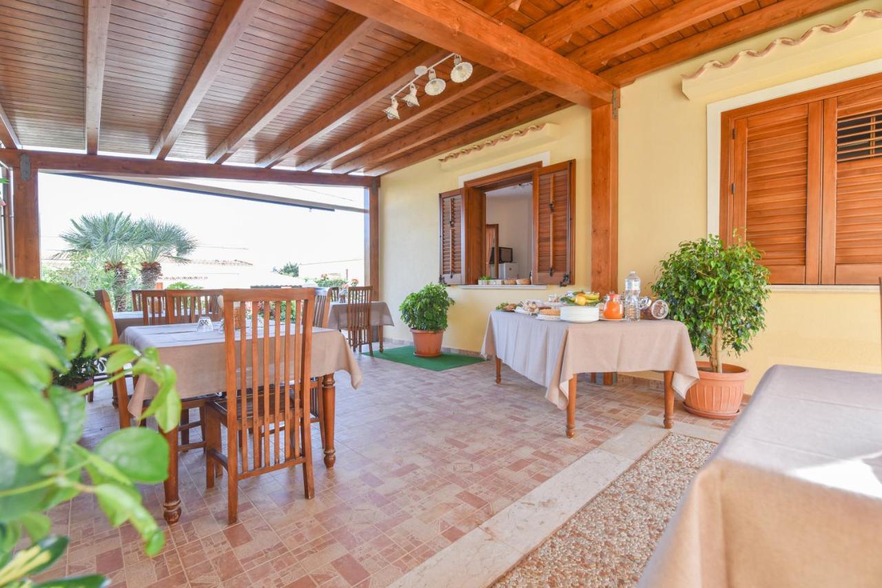 Aurora Castelluzzo Bed & Breakfast Bagian luar foto