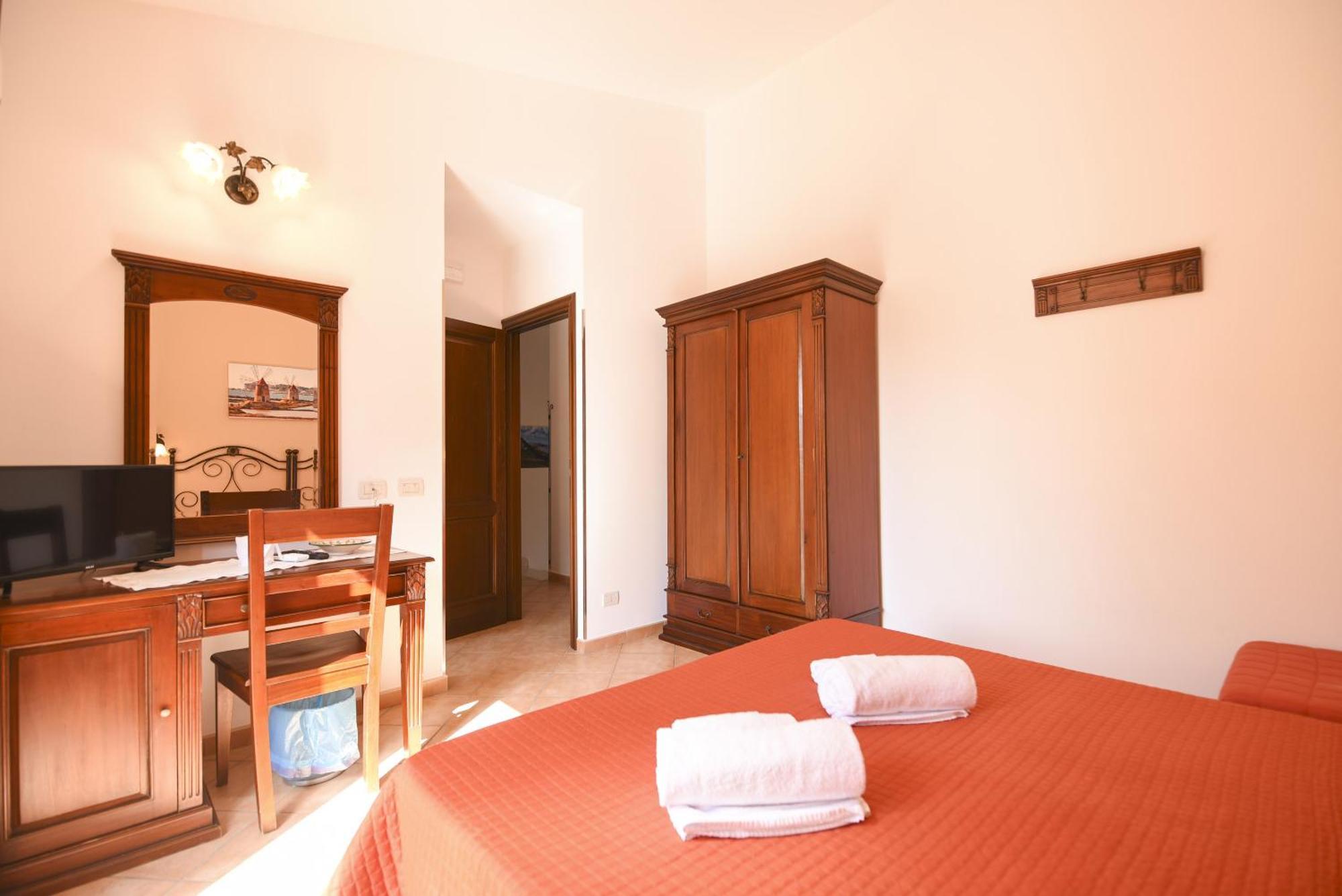 Aurora Castelluzzo Bed & Breakfast Ruang foto
