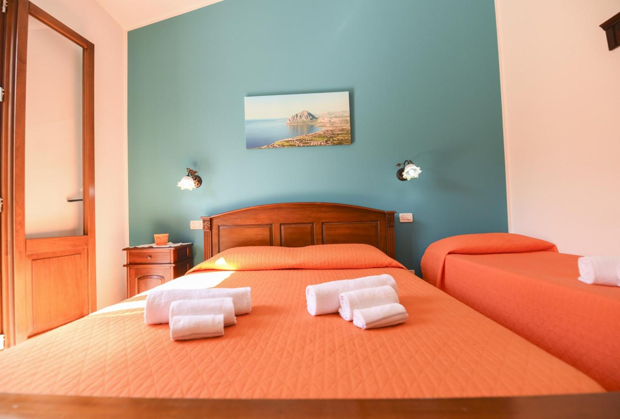 Aurora Castelluzzo Bed & Breakfast Ruang foto