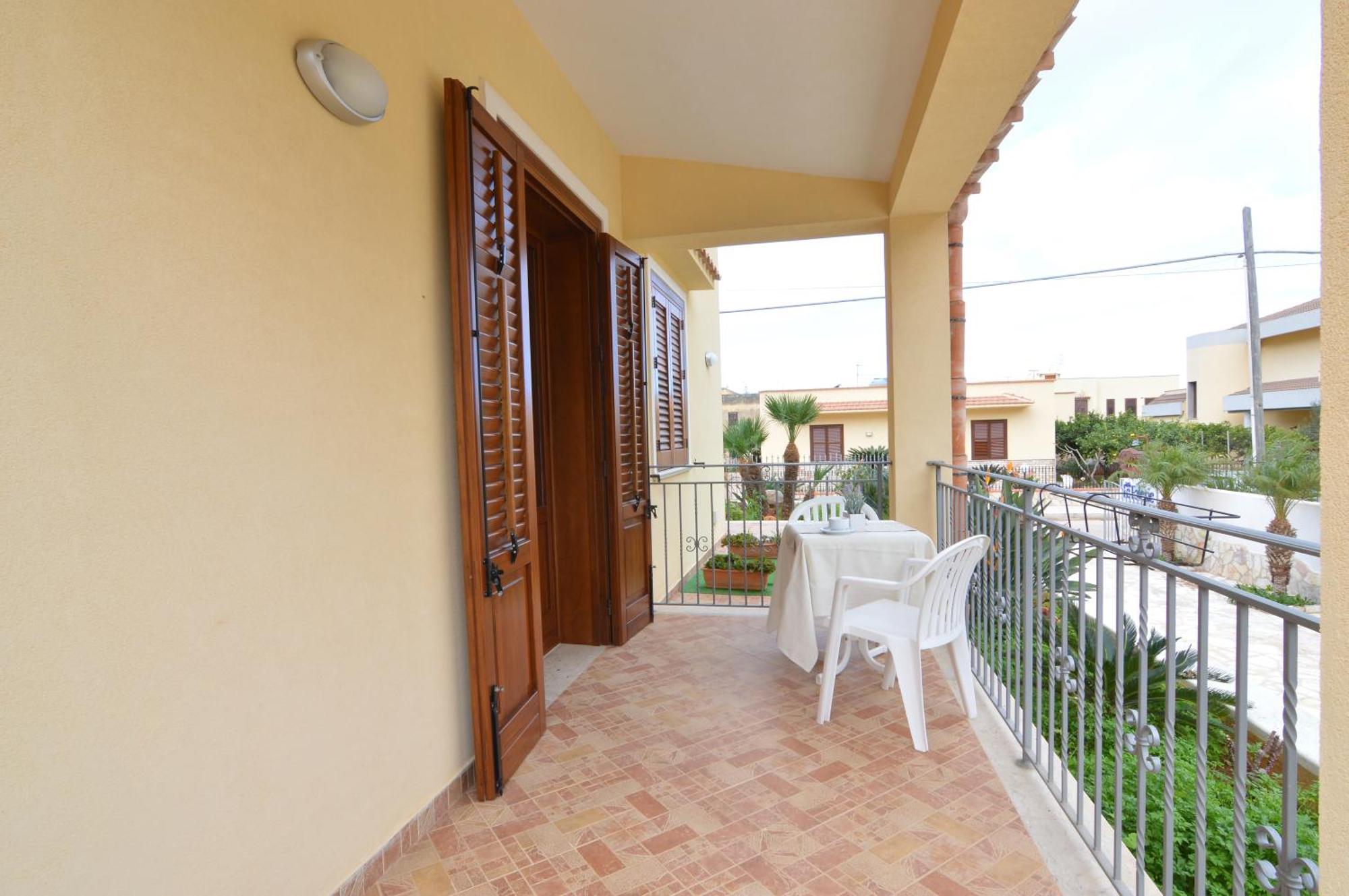 Aurora Castelluzzo Bed & Breakfast Ruang foto
