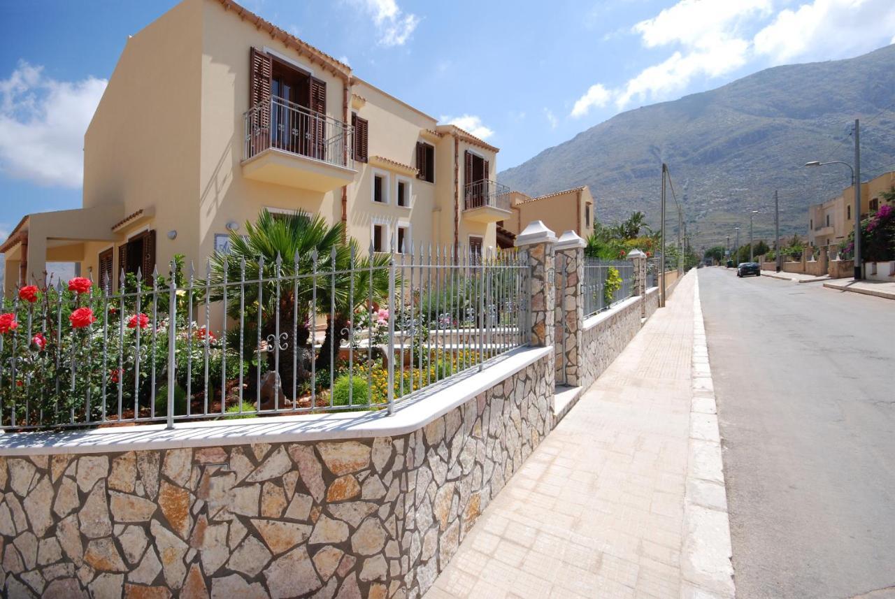 Aurora Castelluzzo Bed & Breakfast Bagian luar foto