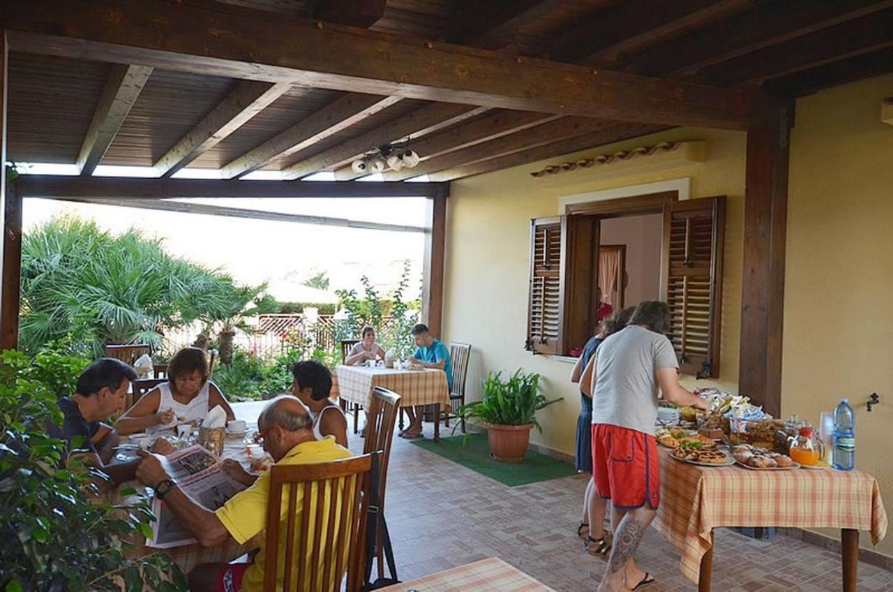 Aurora Castelluzzo Bed & Breakfast Bagian luar foto